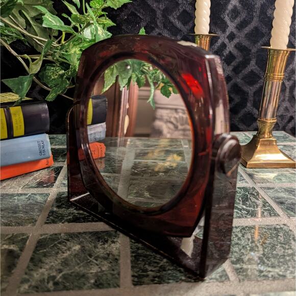 Faux Tortoise Vintage Acrylic Tissue Box Cover & Magnifying Mirror Vanity Set - Picture 6 of 8